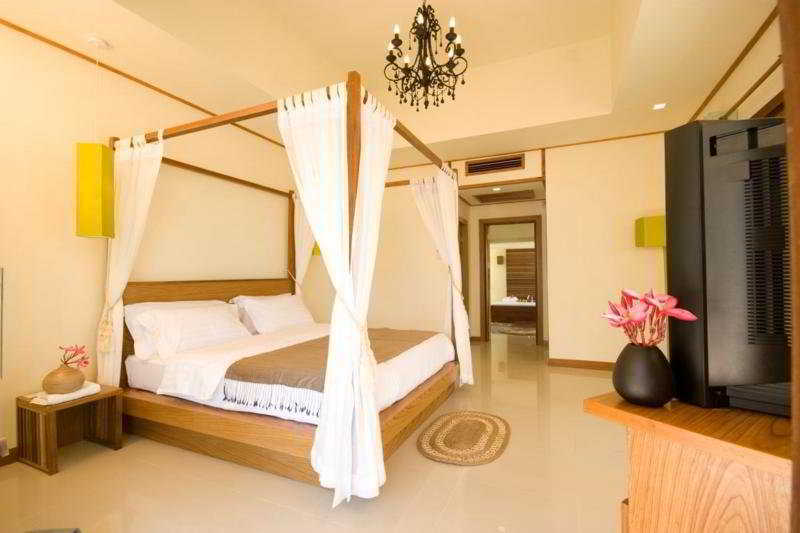 Nantra de Deluxe Hotel Had Yao Beach Bagian luar foto